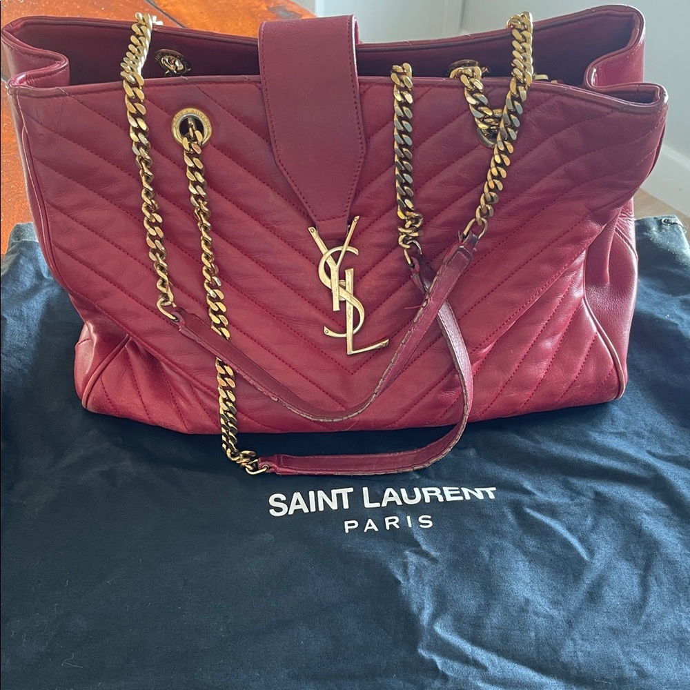 Saint Laurent Red soft Quilted Shoulder Bag